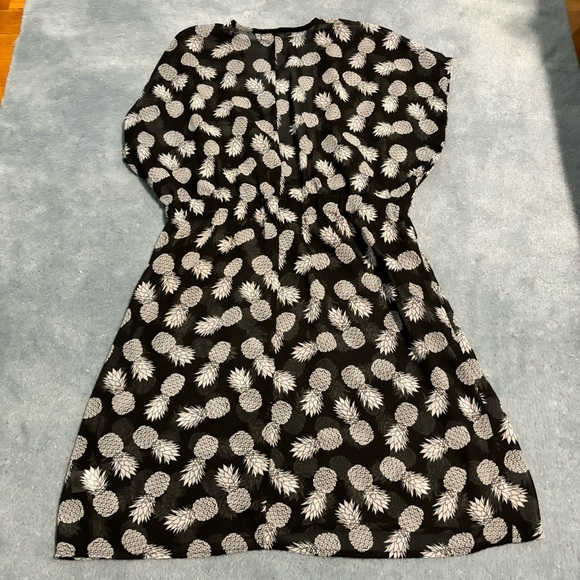 Coverup - Picture 3 of 4